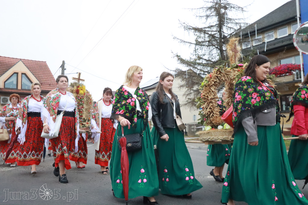 Fotorelacja I: Dożynki Powiatu Myszkowskiego w Niegowie