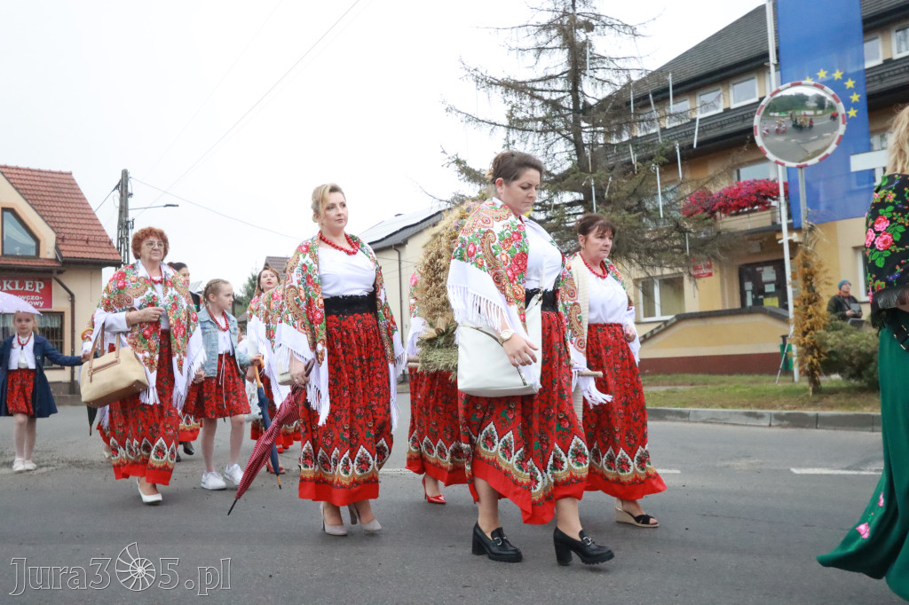 Fotorelacja I: Dożynki Powiatu Myszkowskiego w Niegowie