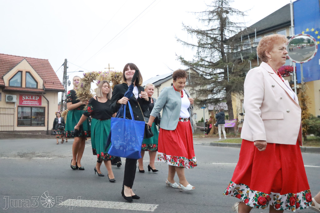 Fotorelacja I: Dożynki Powiatu Myszkowskiego w Niegowie