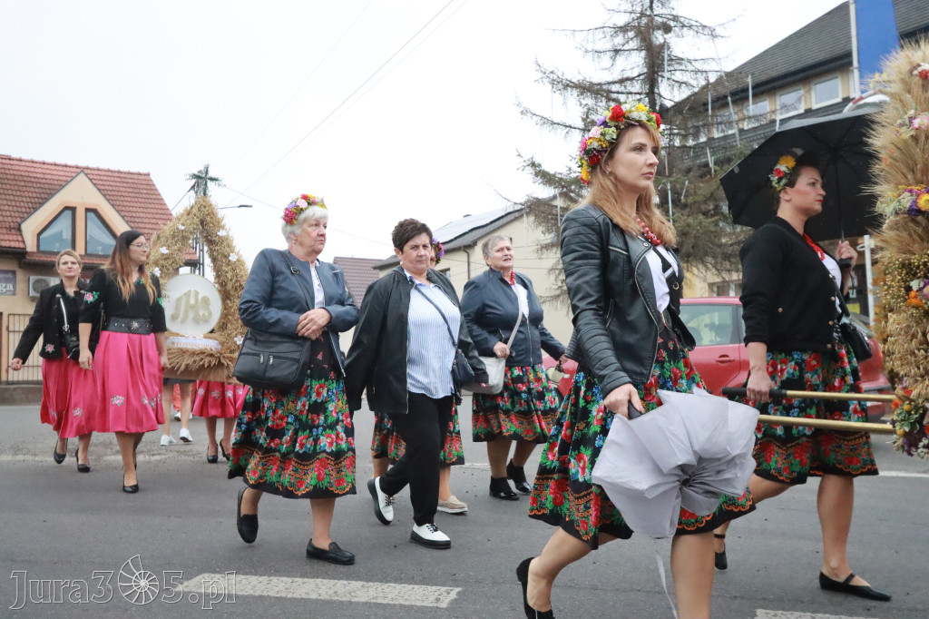 Fotorelacja I: Dożynki Powiatu Myszkowskiego w Niegowie