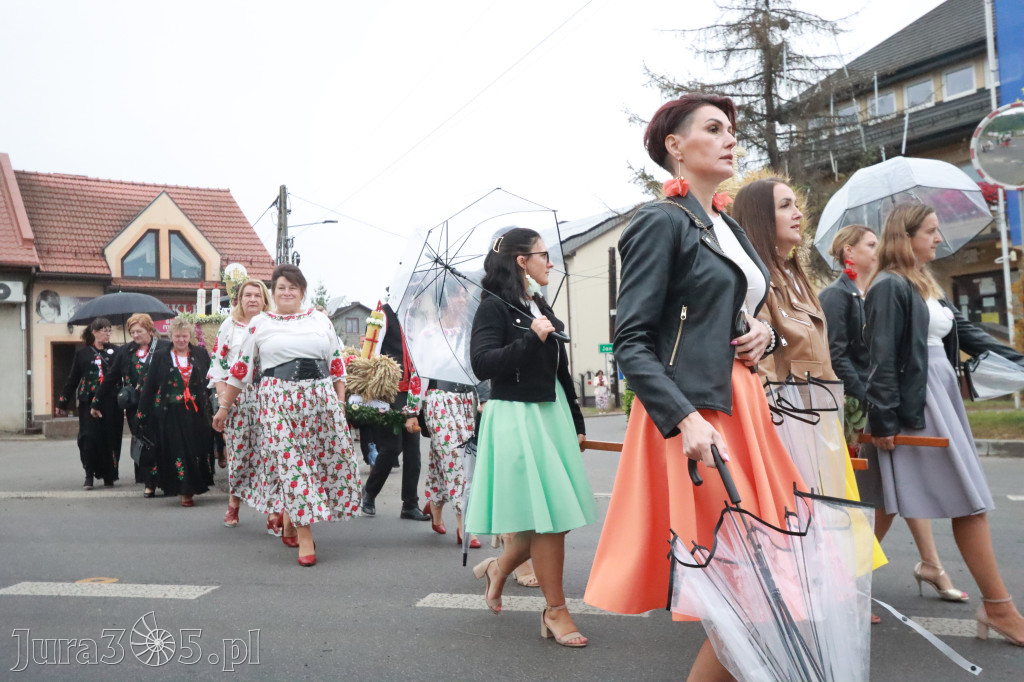 Fotorelacja I: Dożynki Powiatu Myszkowskiego w Niegowie