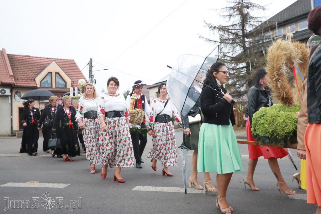 Fotorelacja I: Dożynki Powiatu Myszkowskiego w Niegowie