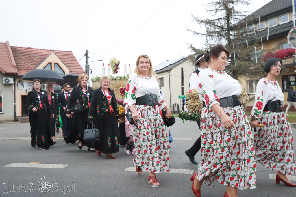 Fotorelacja I: Dożynki Powiatu Myszkowskiego w Niegowie