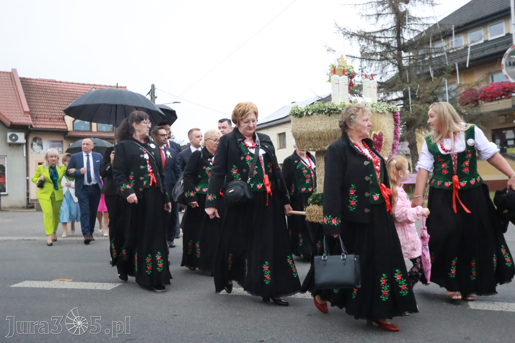 Fotorelacja I: Dożynki Powiatu Myszkowskiego w Niegowie