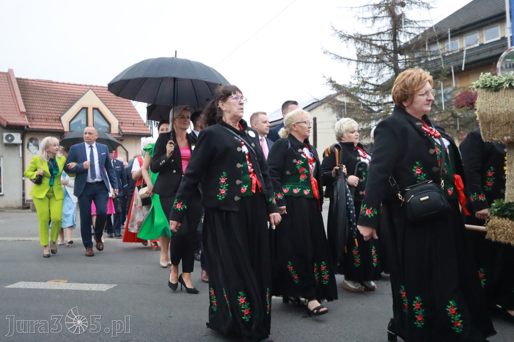 Fotorelacja I: Dożynki Powiatu Myszkowskiego w Niegowie
