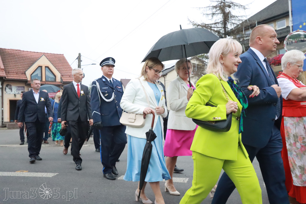 Fotorelacja I: Dożynki Powiatu Myszkowskiego w Niegowie