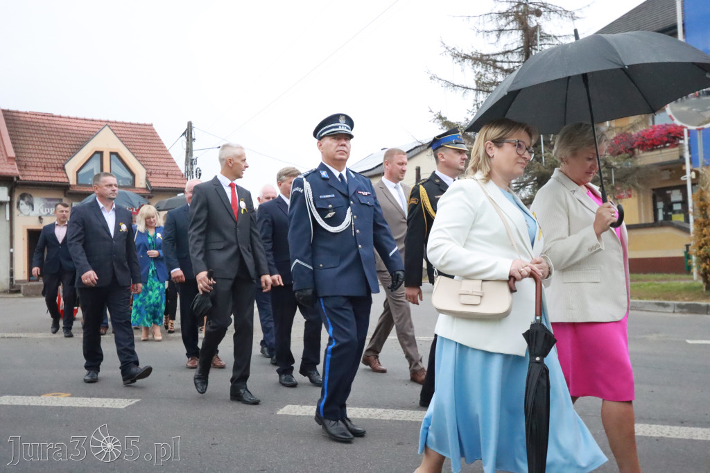 Fotorelacja I: Dożynki Powiatu Myszkowskiego w Niegowie
