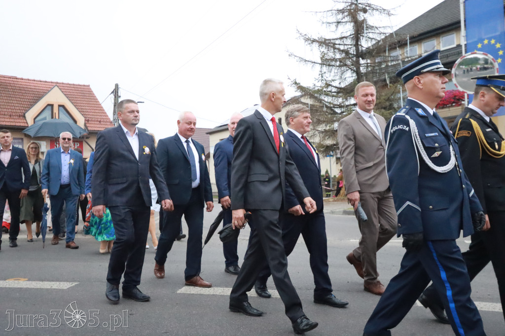 Fotorelacja I: Dożynki Powiatu Myszkowskiego w Niegowie