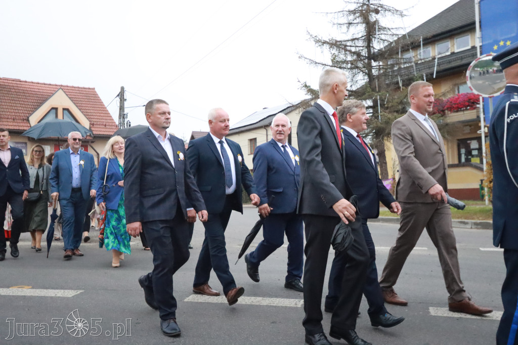 Fotorelacja I: Dożynki Powiatu Myszkowskiego w Niegowie