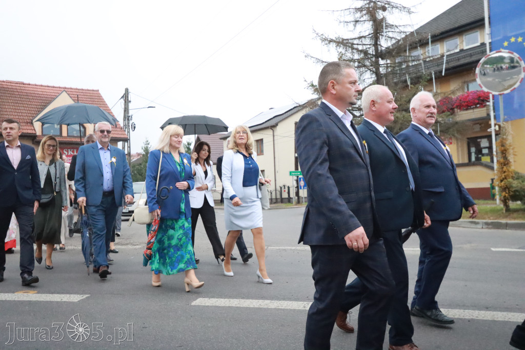 Fotorelacja I: Dożynki Powiatu Myszkowskiego w Niegowie