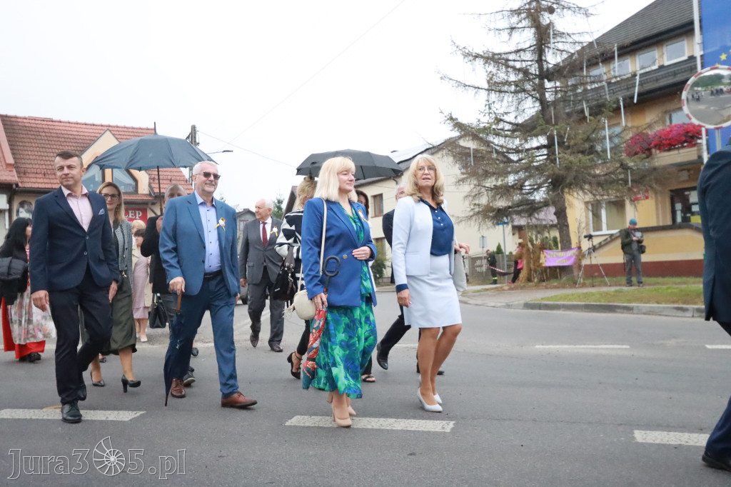 Fotorelacja I: Dożynki Powiatu Myszkowskiego w Niegowie