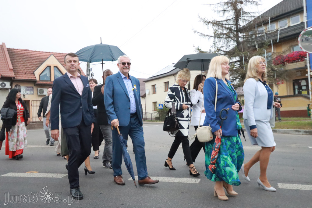 Fotorelacja I: Dożynki Powiatu Myszkowskiego w Niegowie
