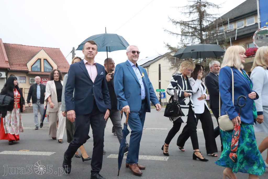 Fotorelacja I: Dożynki Powiatu Myszkowskiego w Niegowie