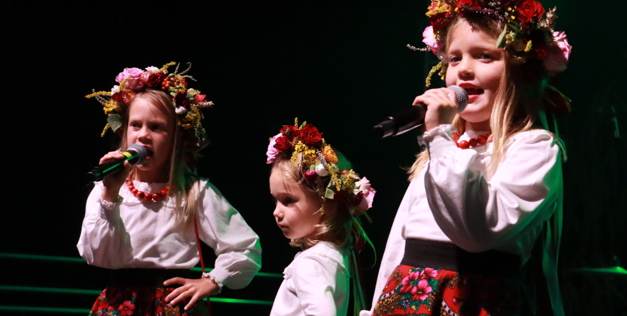 Fotorelacja III: XXVI Dożynki Powiatowo - Gminne w Łazach