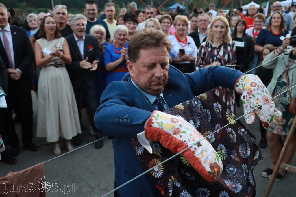 Fotorelacja III: XXVI Dożynki Powiatowo - Gminne w Łazach