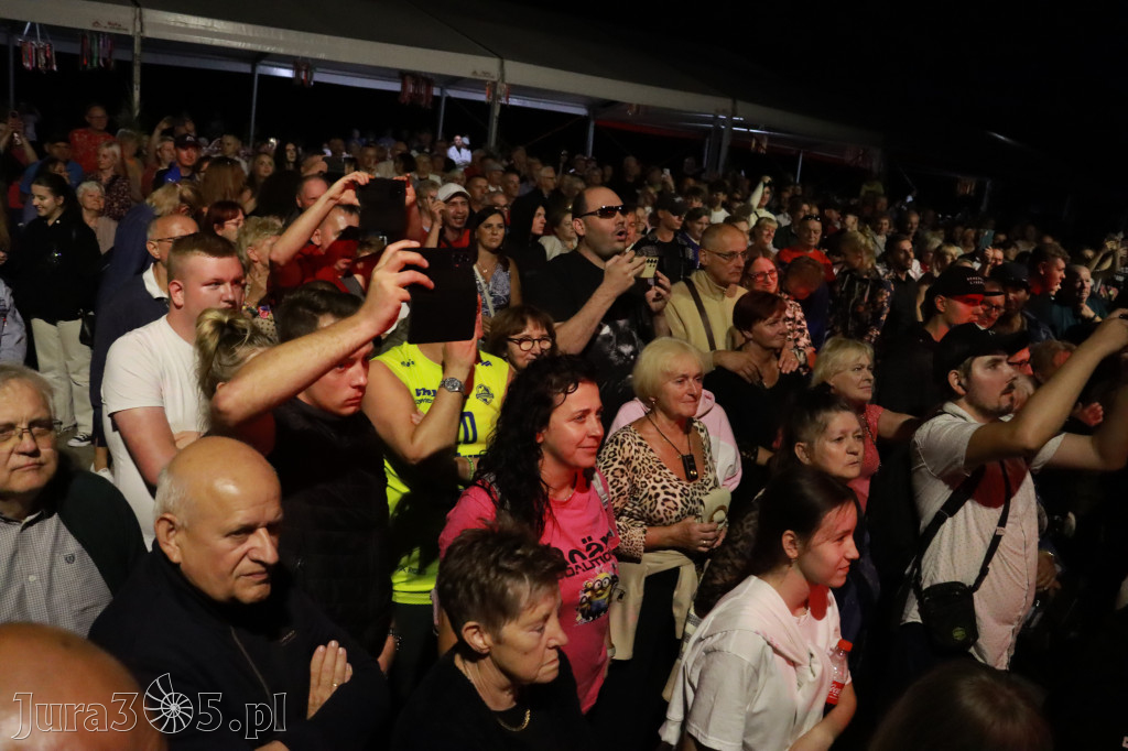Fotorelacja IV: XXVI Dożynki Powiatowo - Gminne w Łazach