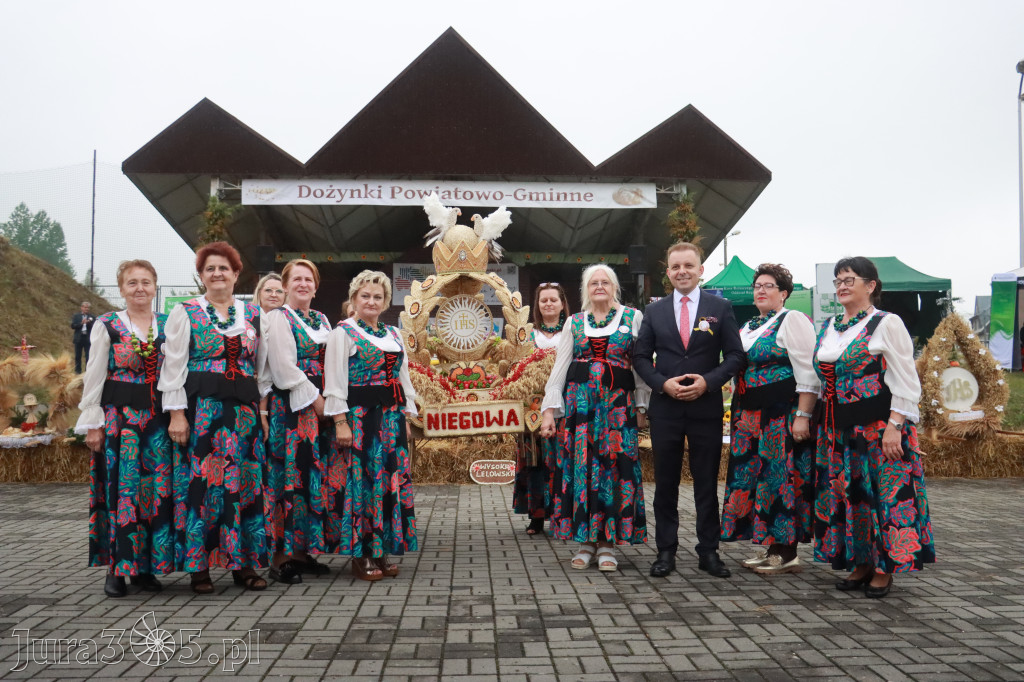 Fotorelacja II: Dożynki Powiatu Myszkowskiego w Niegowie