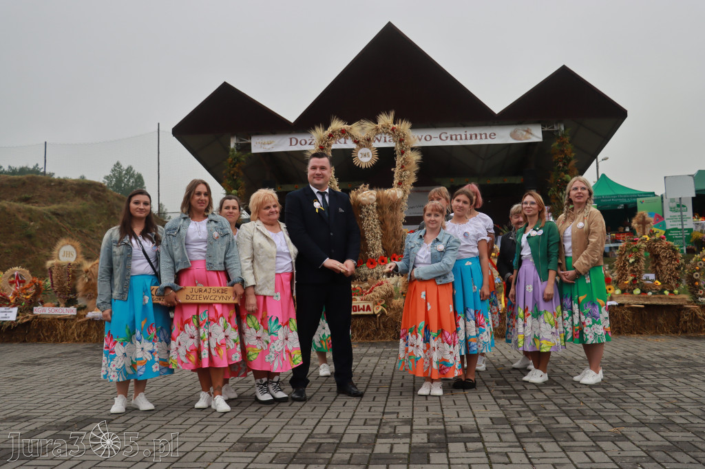 Fotorelacja II: Dożynki Powiatu Myszkowskiego w Niegowie