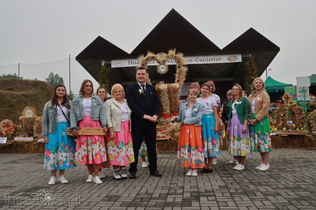 Fotorelacja II: Dożynki Powiatu Myszkowskiego w Niegowie