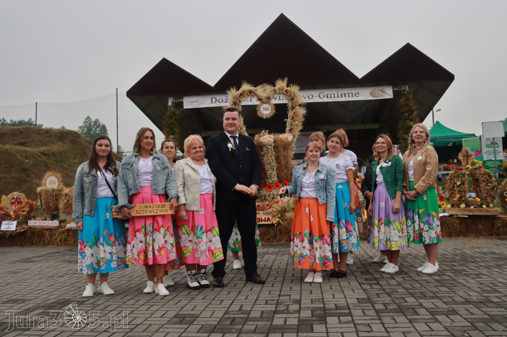 Fotorelacja II: Dożynki Powiatu Myszkowskiego w Niegowie