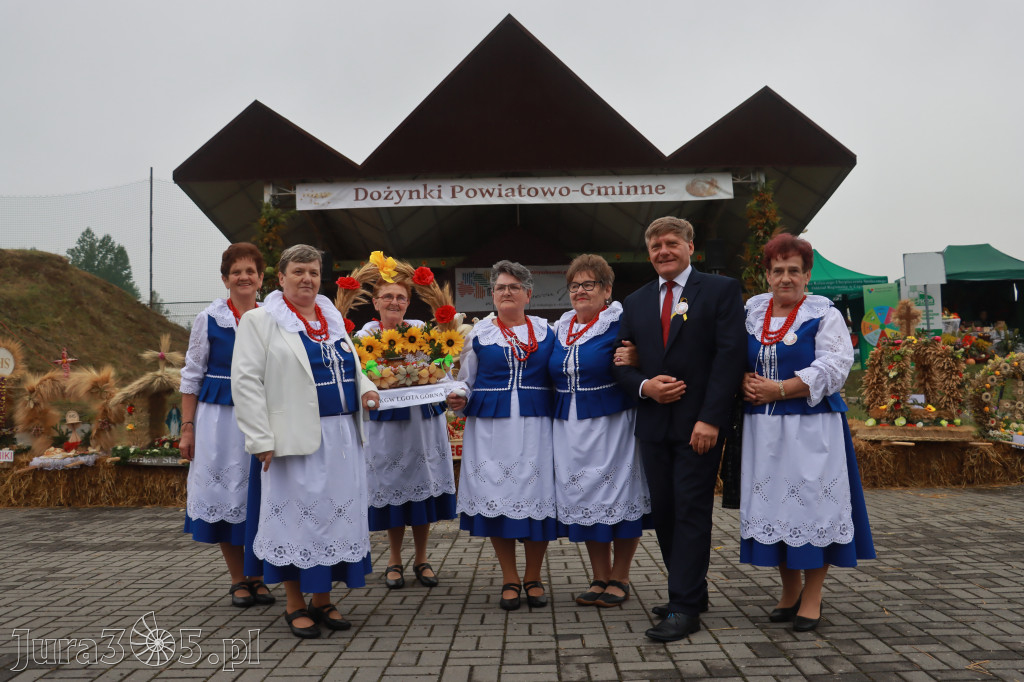 Fotorelacja II: Dożynki Powiatu Myszkowskiego w Niegowie