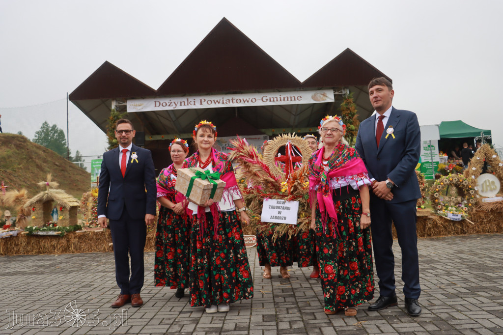 Fotorelacja II: Dożynki Powiatu Myszkowskiego w Niegowie