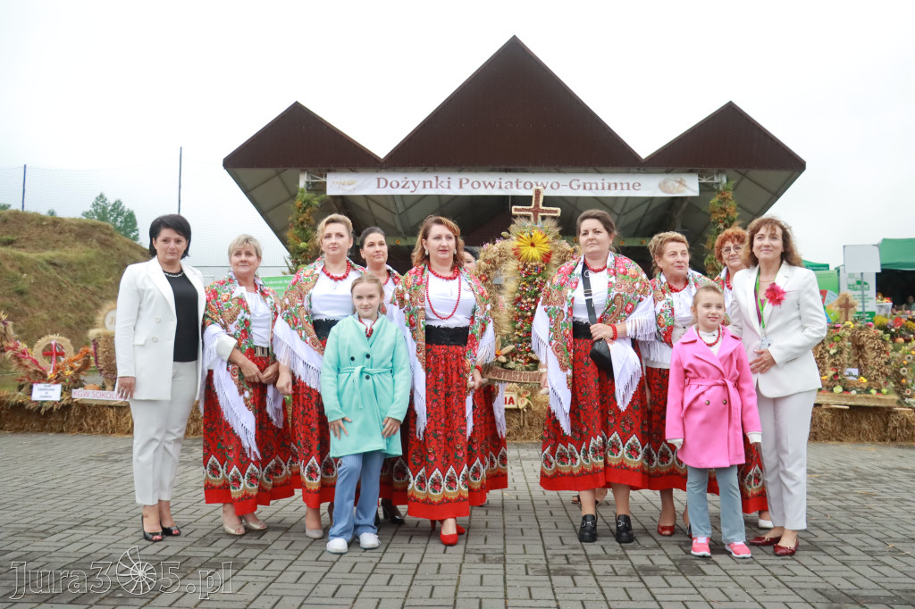 Fotorelacja II: Dożynki Powiatu Myszkowskiego w Niegowie