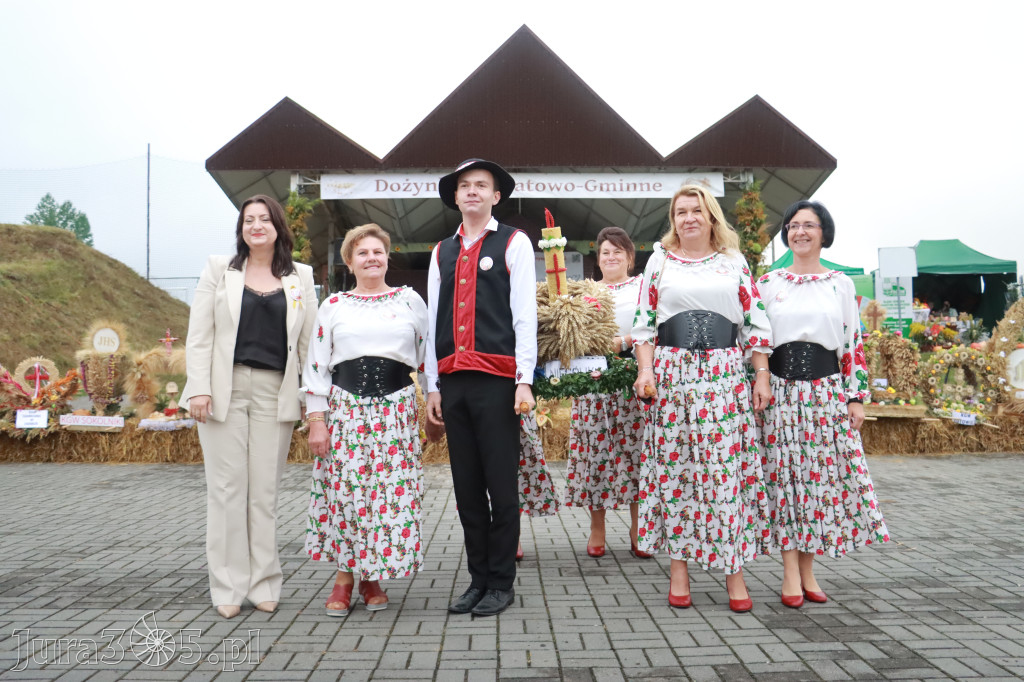 Fotorelacja II: Dożynki Powiatu Myszkowskiego w Niegowie
