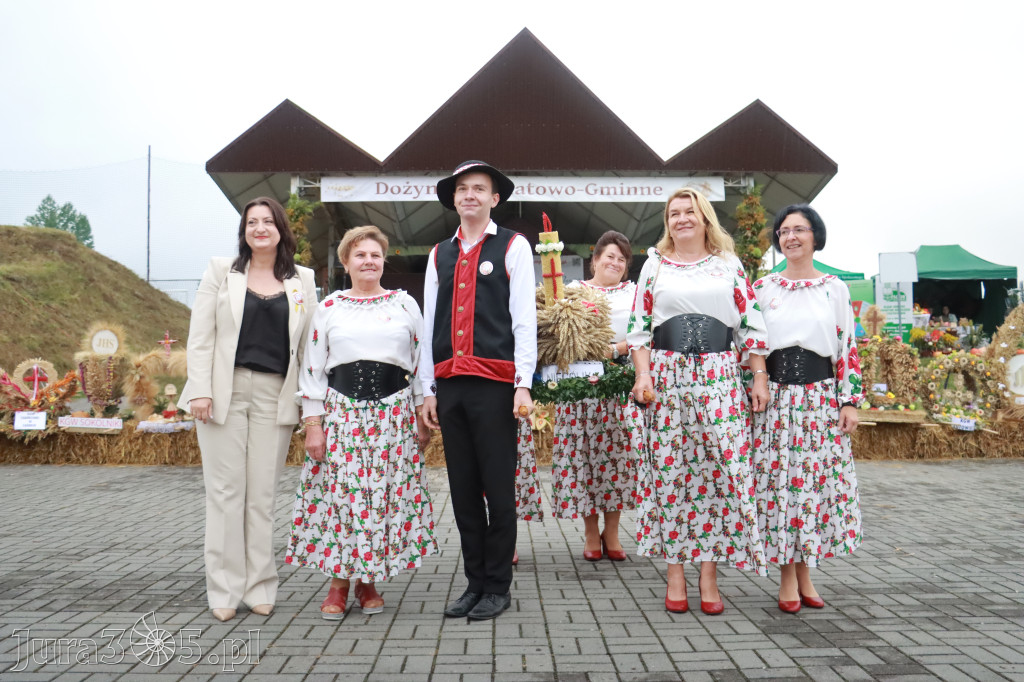 Fotorelacja II: Dożynki Powiatu Myszkowskiego w Niegowie
