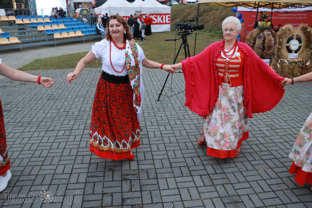 Fotorelacja III: Dożynki Powiatu Myszkowskiego w Niegowie