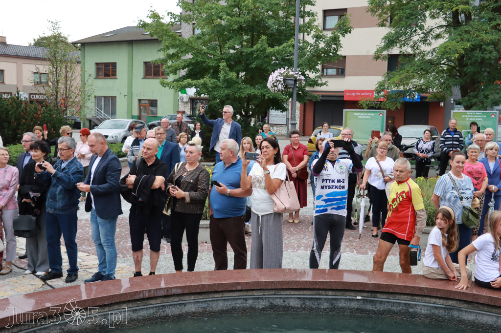 Fotorelacja: Uroczystość Odsłonięcia Pomnika Krystyna I z Koziegłów herbu Lis.