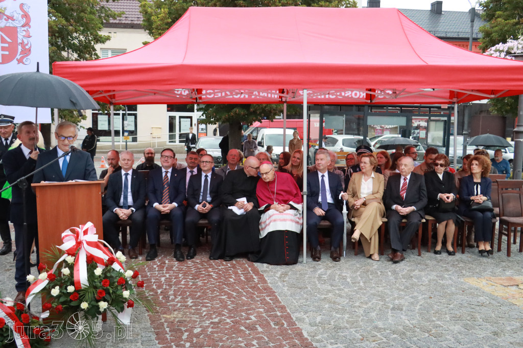 Fotorelacja: Uroczystość Odsłonięcia Pomnika Krystyna I z Koziegłów herbu Lis.