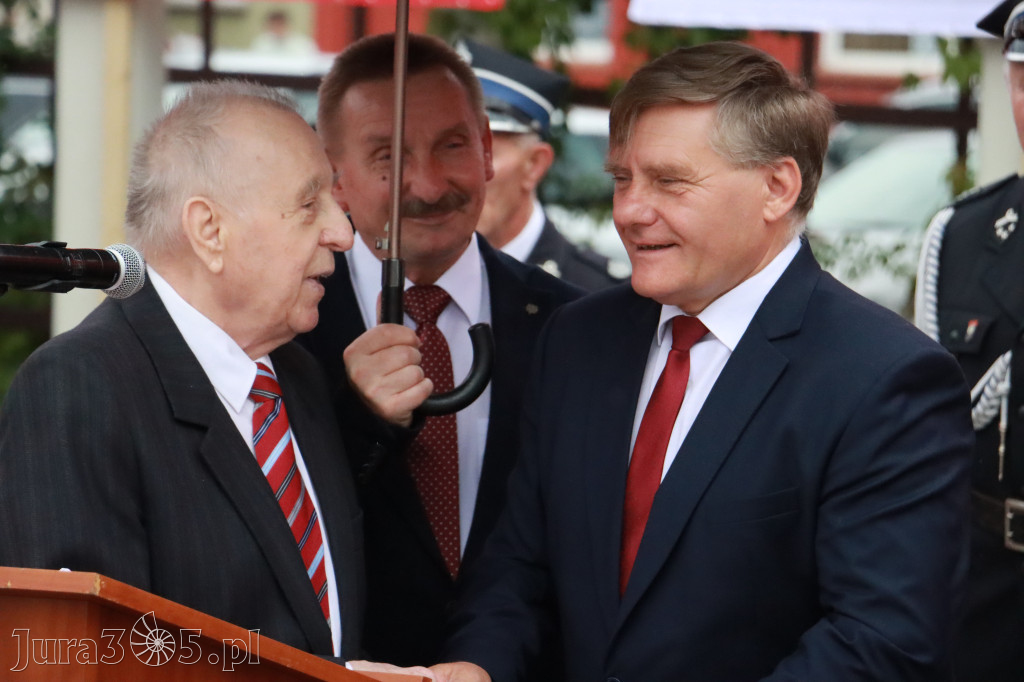 Fotorelacja: Uroczystość Odsłonięcia Pomnika Krystyna I z Koziegłów herbu Lis.