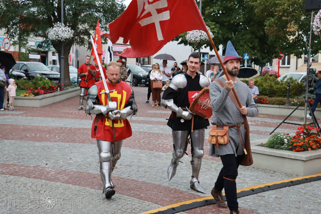 Fotorelacja: Uroczystość Odsłonięcia Pomnika Krystyna I z Koziegłów herbu Lis.