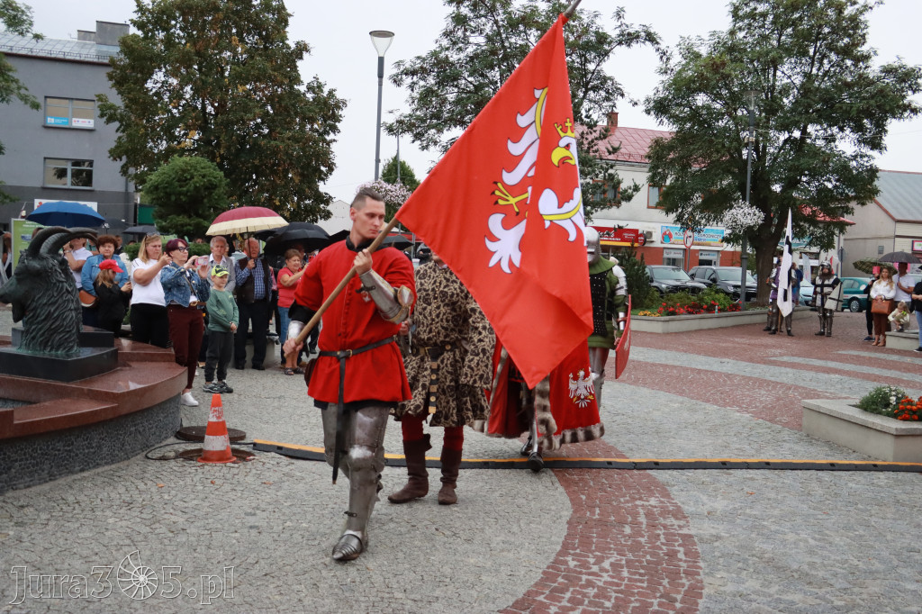 Fotorelacja: Uroczystość Odsłonięcia Pomnika Krystyna I z Koziegłów herbu Lis.
