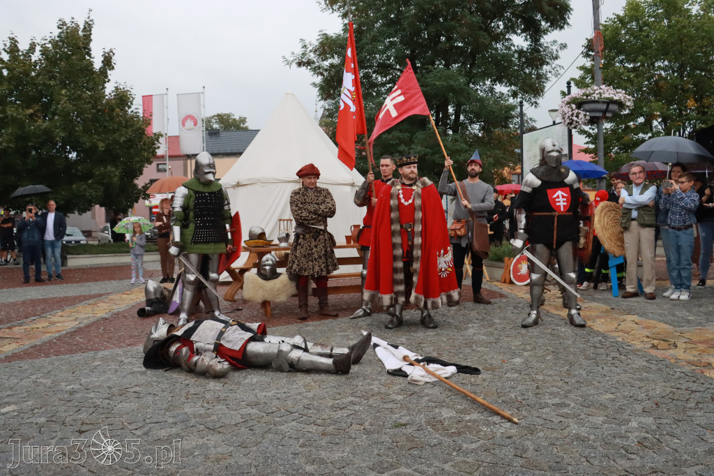 Fotorelacja: Uroczystość Odsłonięcia Pomnika Krystyna I z Koziegłów herbu Lis.
