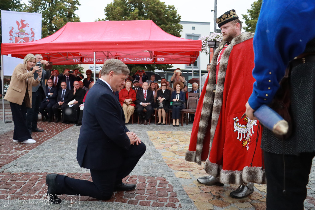 Fotorelacja: Uroczystość Odsłonięcia Pomnika Krystyna I z Koziegłów herbu Lis.