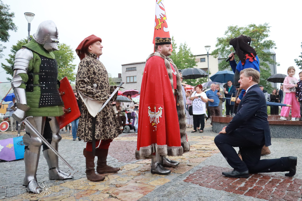Fotorelacja: Uroczystość Odsłonięcia Pomnika Krystyna I z Koziegłów herbu Lis.