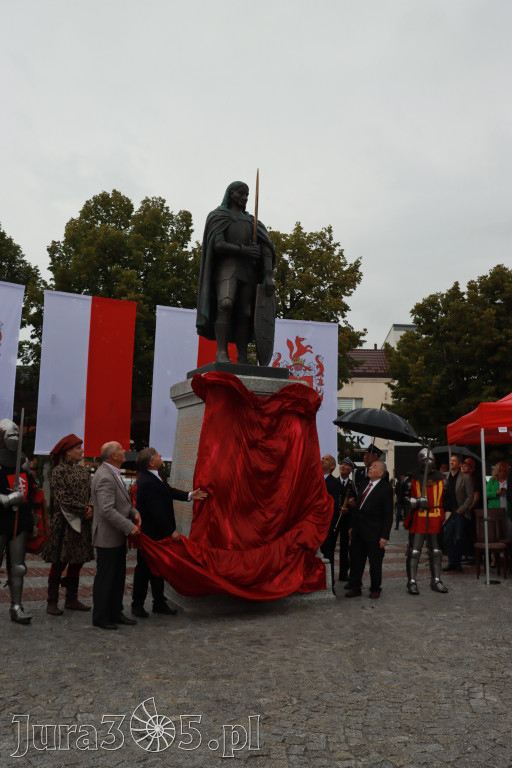 Fotorelacja: Uroczystość Odsłonięcia Pomnika Krystyna I z Koziegłów herbu Lis.