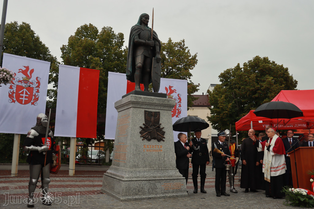 Fotorelacja: Uroczystość Odsłonięcia Pomnika Krystyna I z Koziegłów herbu Lis.