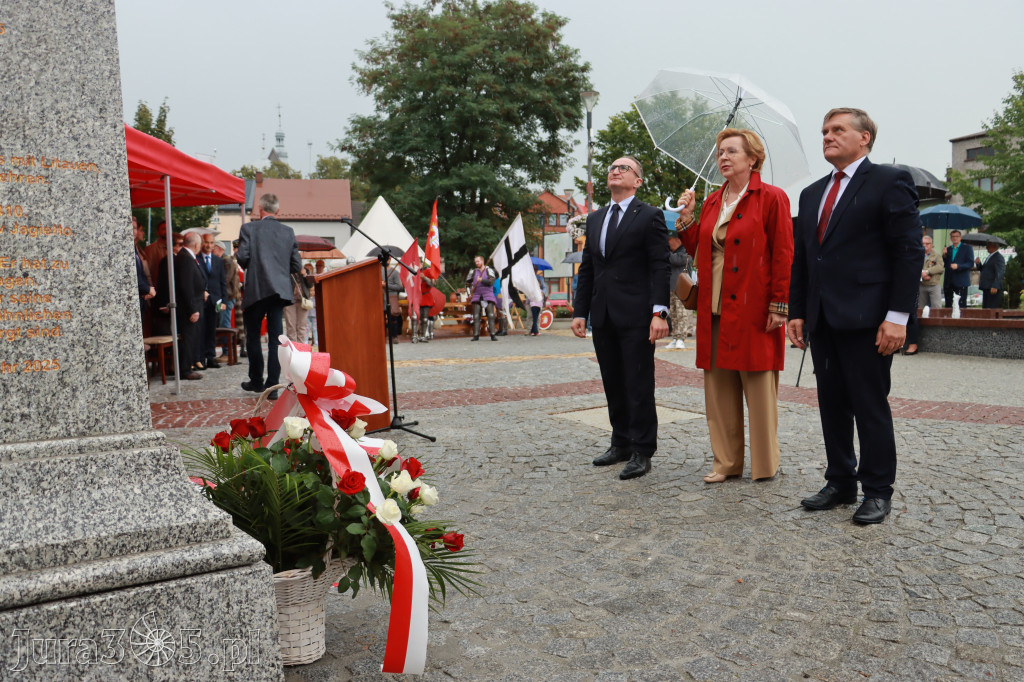 Fotorelacja: Uroczystość Odsłonięcia Pomnika Krystyna I z Koziegłów herbu Lis.
