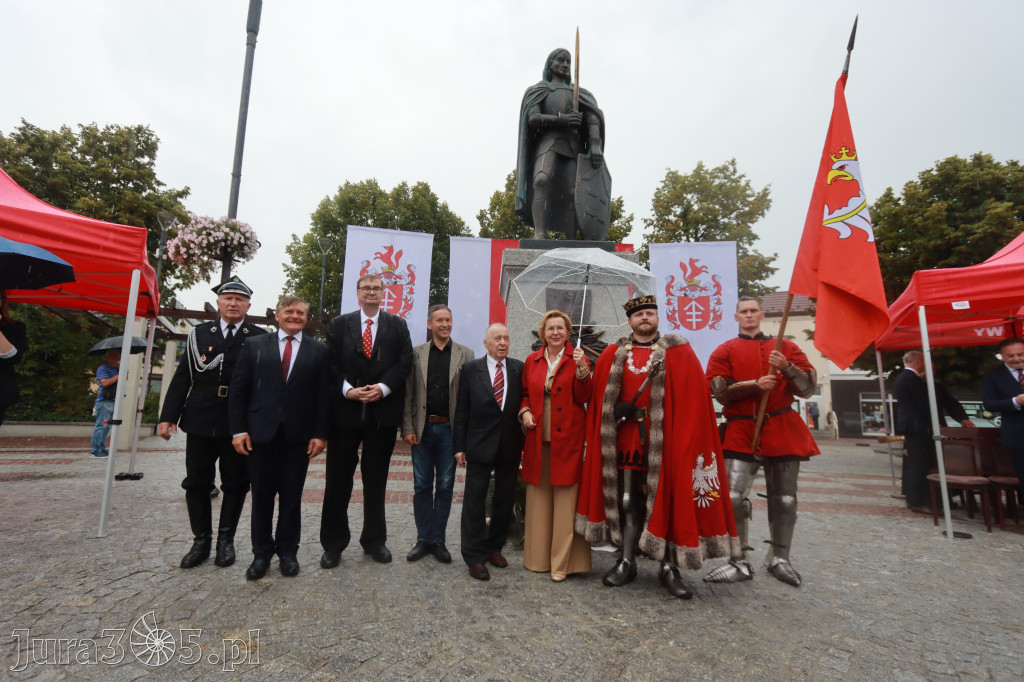 Fotorelacja: Uroczystość Odsłonięcia Pomnika Krystyna I z Koziegłów herbu Lis.