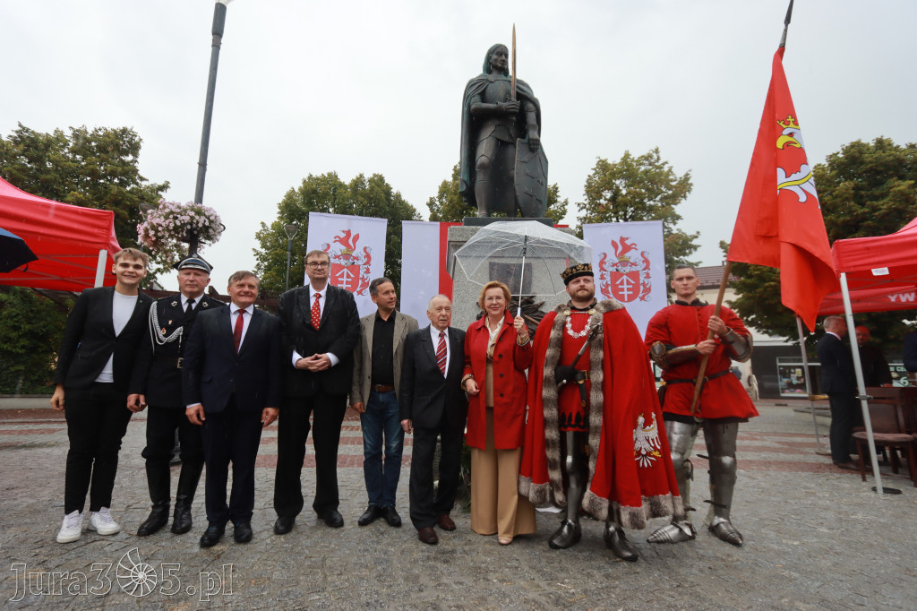 Fotorelacja: Uroczystość Odsłonięcia Pomnika Krystyna I z Koziegłów herbu Lis.