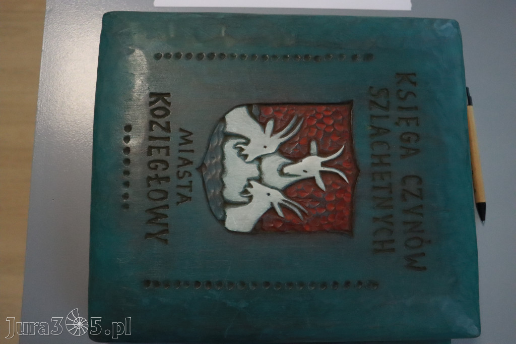 Fotorelacja: Uroczystość Odsłonięcia Pomnika Krystyna I z Koziegłów herbu Lis.
