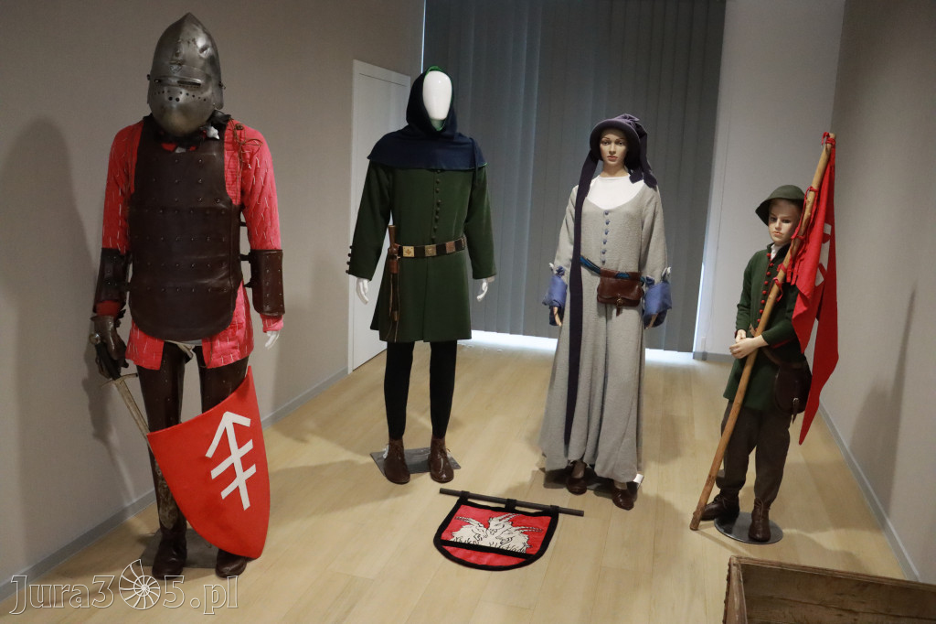 Fotorelacja: Uroczystość Odsłonięcia Pomnika Krystyna I z Koziegłów herbu Lis.