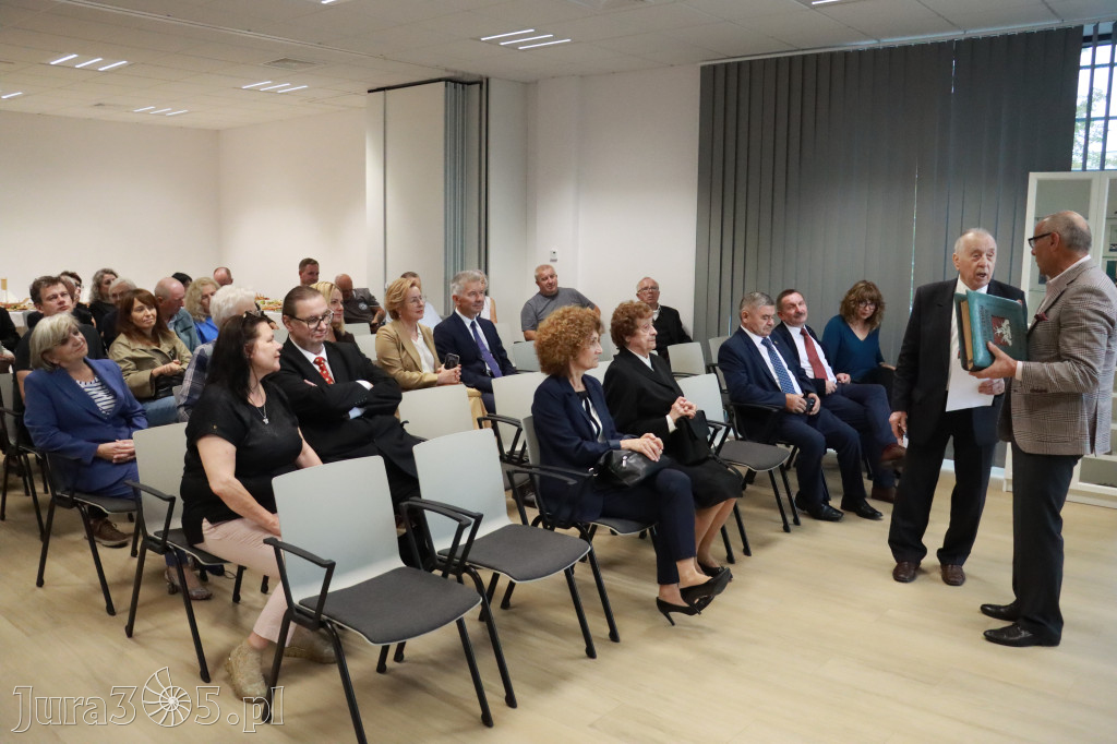 Fotorelacja: Uroczystość Odsłonięcia Pomnika Krystyna I z Koziegłów herbu Lis.