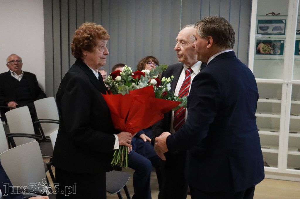 Fotorelacja: Uroczystość Odsłonięcia Pomnika Krystyna I z Koziegłów herbu Lis.