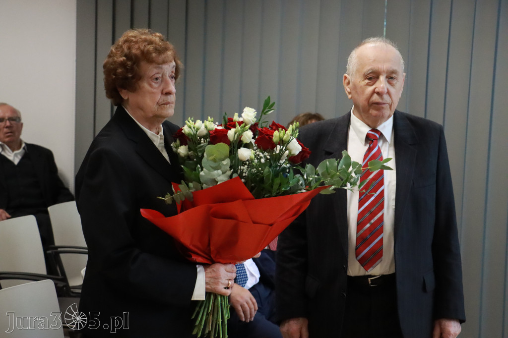 Fotorelacja: Uroczystość Odsłonięcia Pomnika Krystyna I z Koziegłów herbu Lis.