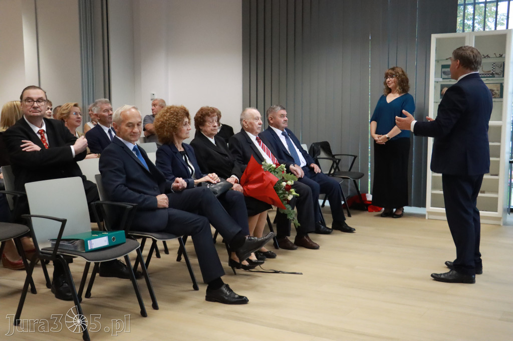 Fotorelacja: Uroczystość Odsłonięcia Pomnika Krystyna I z Koziegłów herbu Lis.