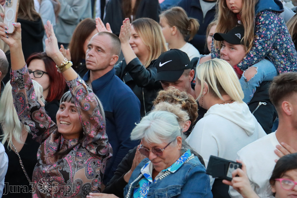 Fotorelacja IV: Dożynki Powiatu Myszkowskiego w Niegowie (niedziela)